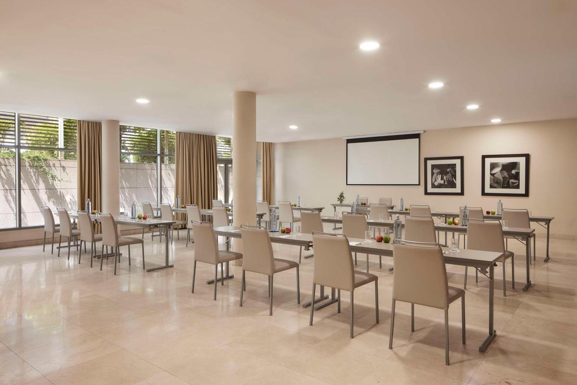 NH Alcorcón Hotel Ngoại thất bức ảnh