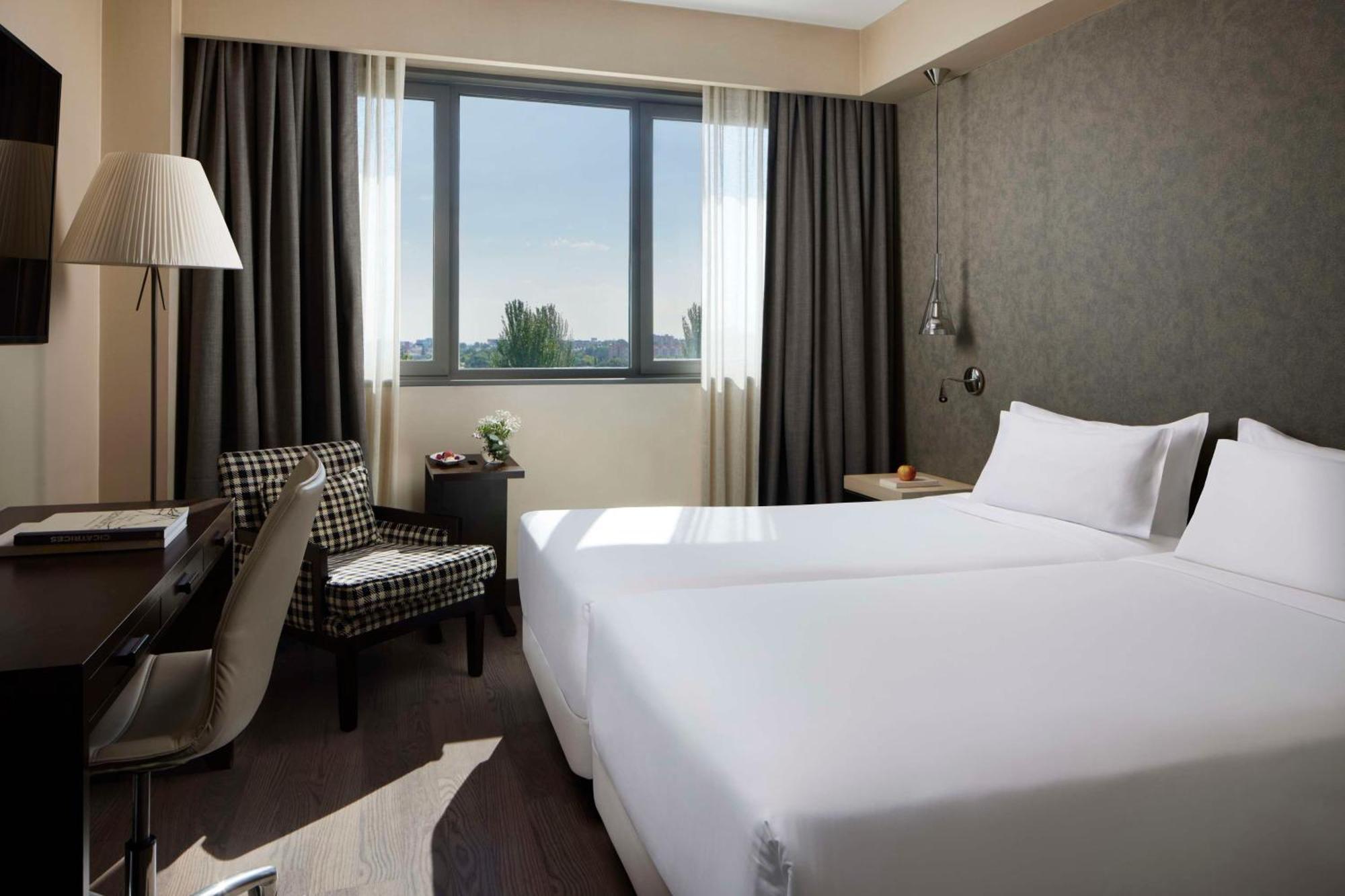 NH Alcorcón Hotel Ngoại thất bức ảnh