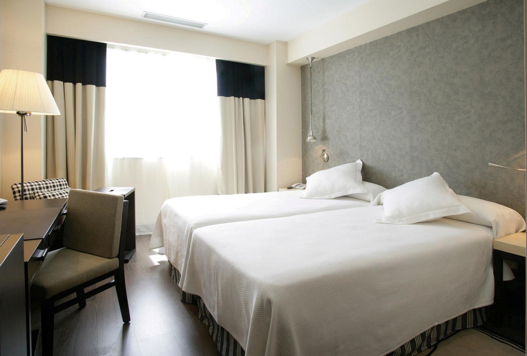 NH Alcorcón Hotel Ngoại thất bức ảnh