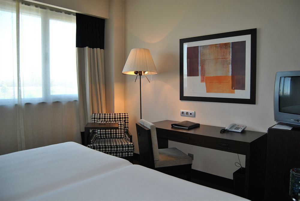 NH Alcorcón Hotel Ngoại thất bức ảnh