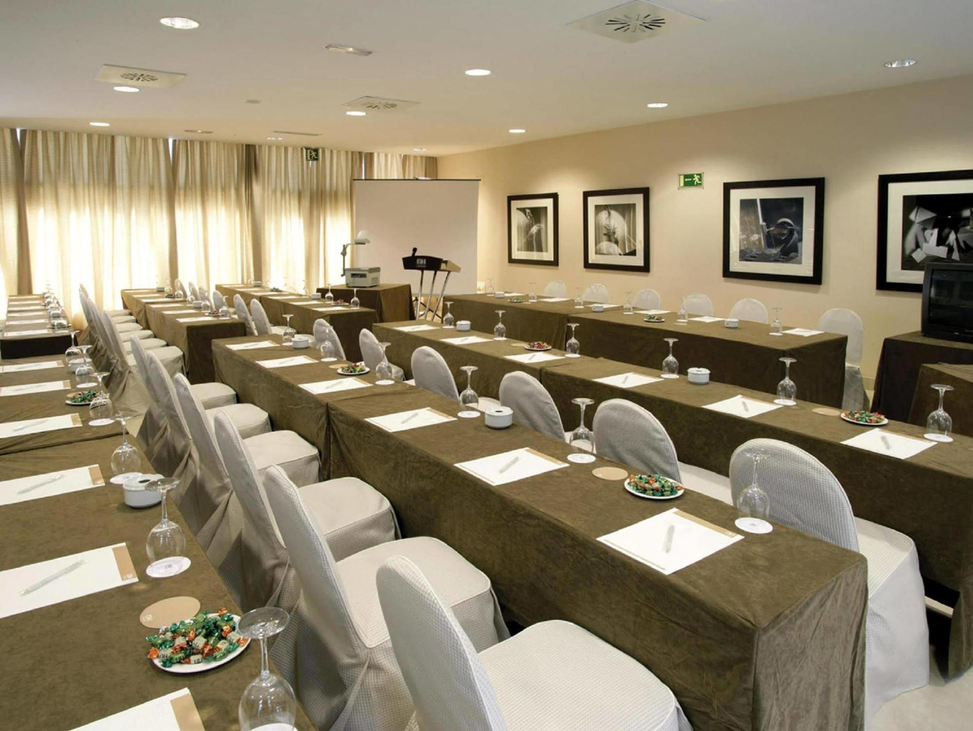NH Alcorcón Hotel Ngoại thất bức ảnh
