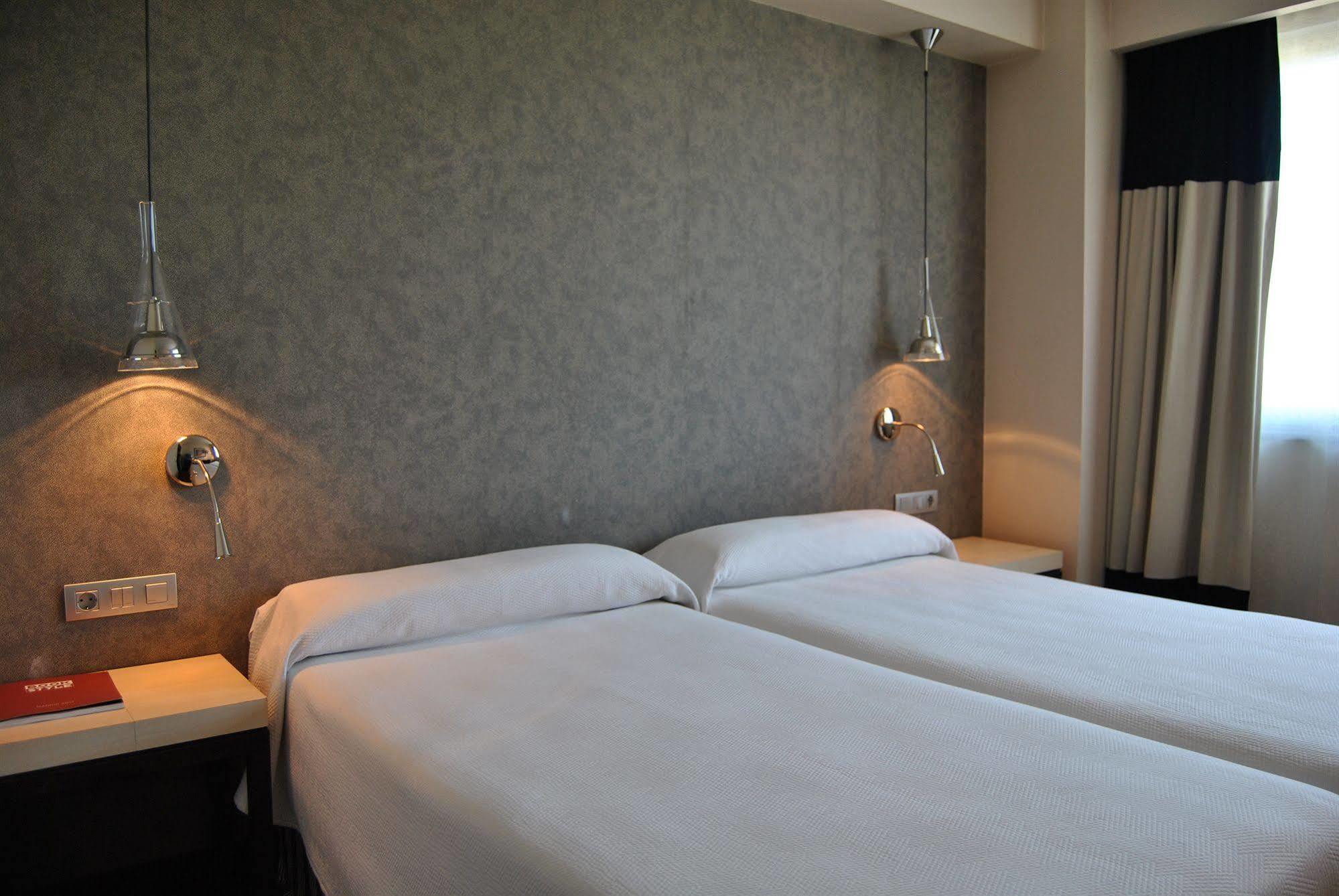 NH Alcorcón Hotel Ngoại thất bức ảnh